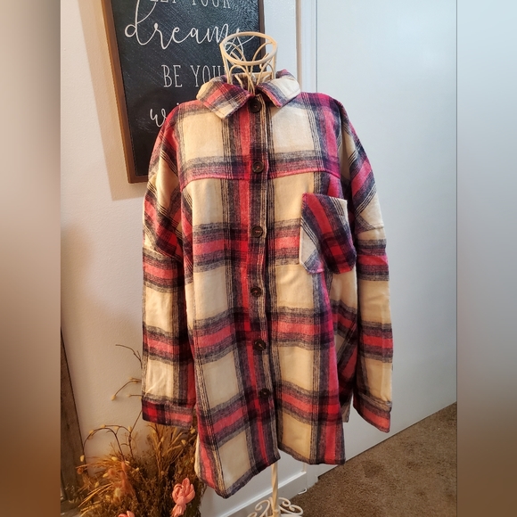 Zenana oversized shacket plus size - Picture 2 of 3